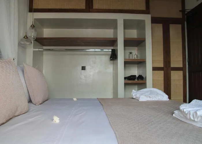 Nefeli Rhodes Arhángelosz